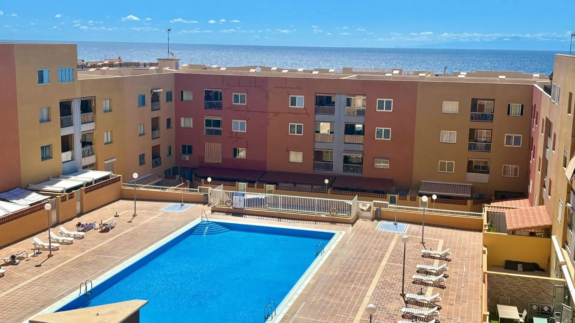 Bonito Apto Erma Con Air & Pool En كانديلاريا إسبانيا
